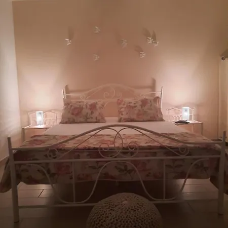 Pere Apartment