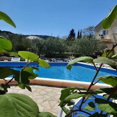 Apartament Pere